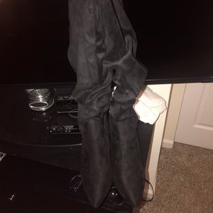 Black Ashley Stewart Heel Boots…size 11W